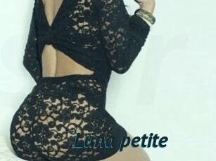 Luna_petite
