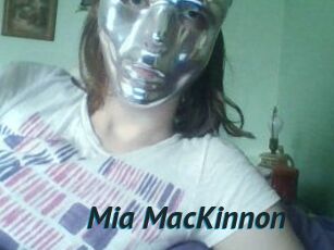 Mia_MacKinnon