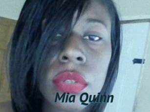 Mia_Quinn