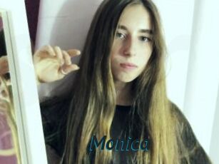 Monica_