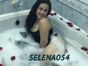 SELENA054